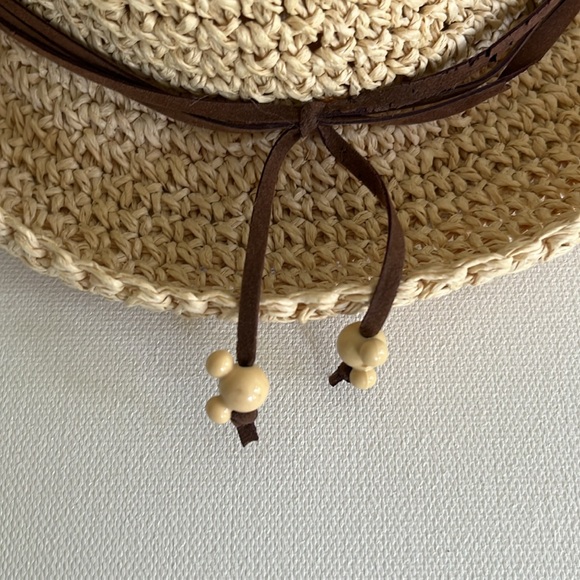 Disney Mickey Mouse straw hat - Picture 6 of 6